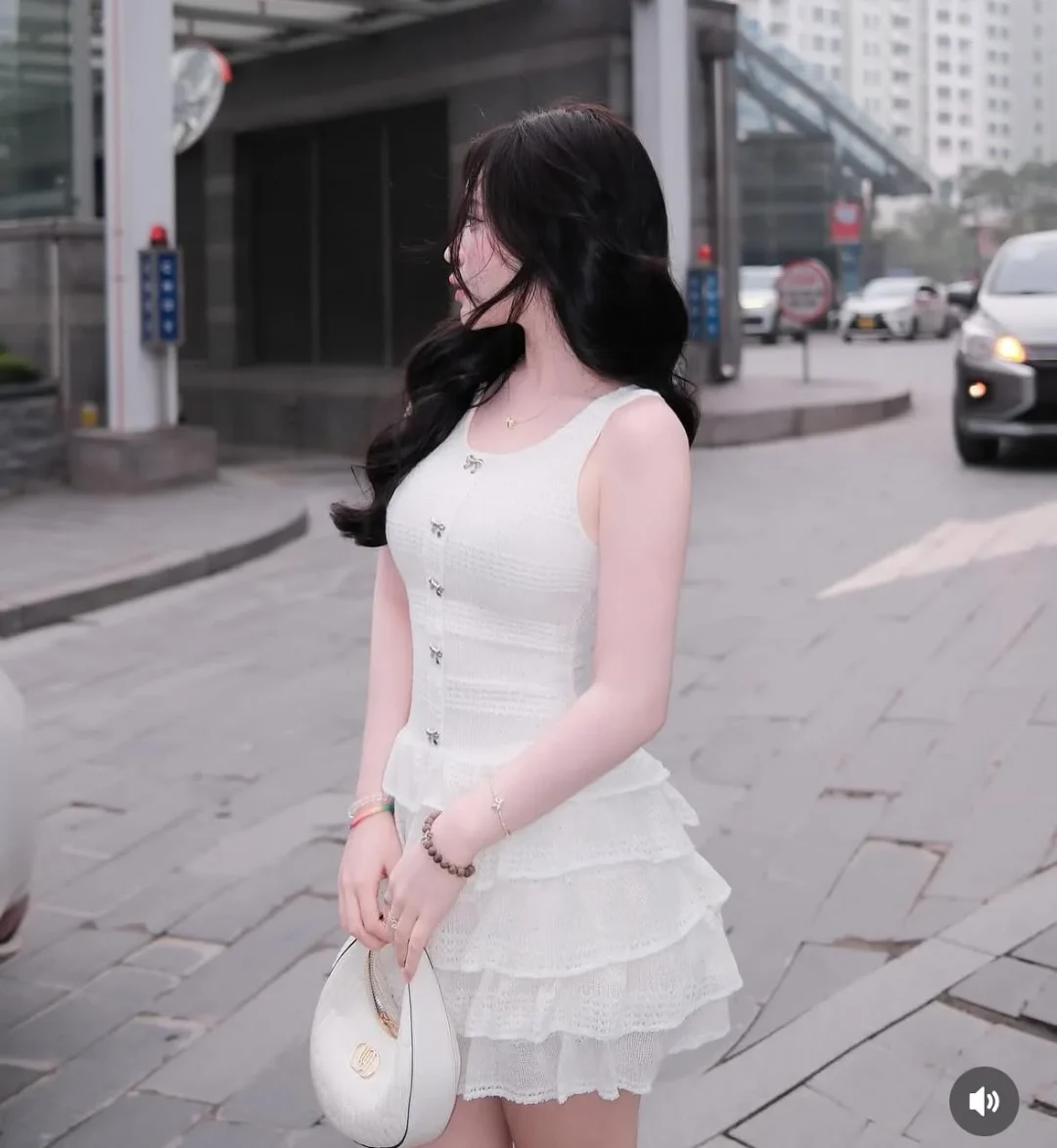 Ảnh 5 của Váy len tăm ôm dáng nữ