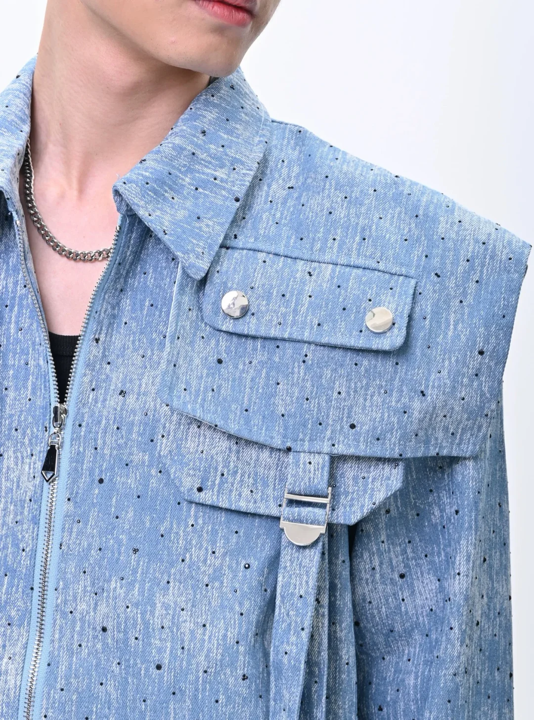 Photo 6 of Set denim đính đá độn vai nam