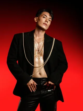 Ảnh 3 của Set blazer đen quần da nam