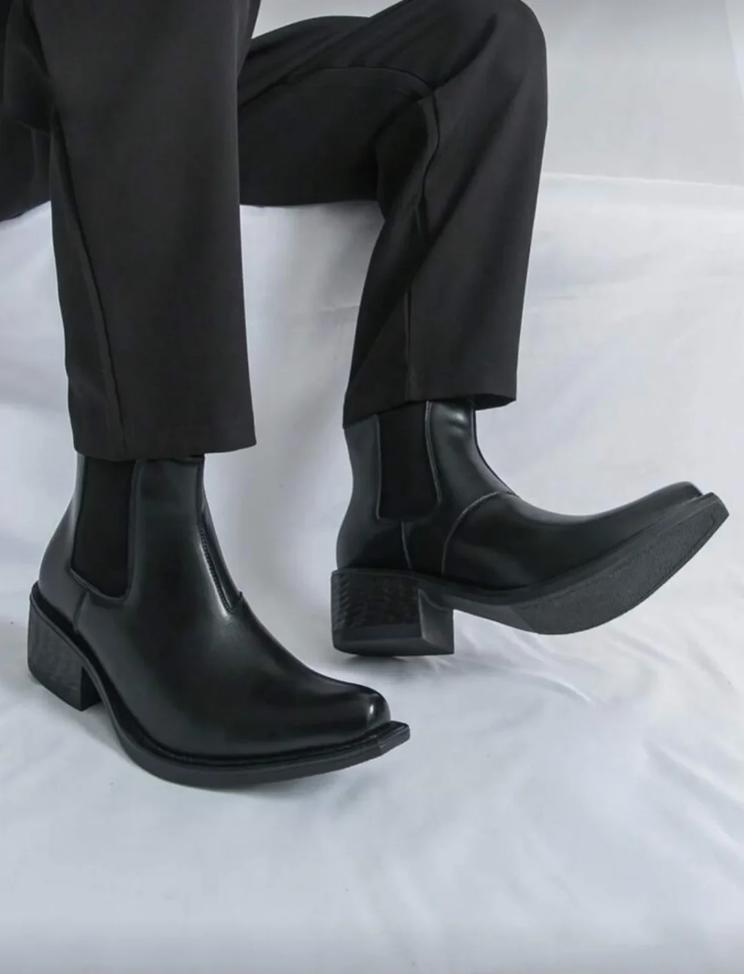 Photo 1 of Boots nam mũi nhọn gót 5cm