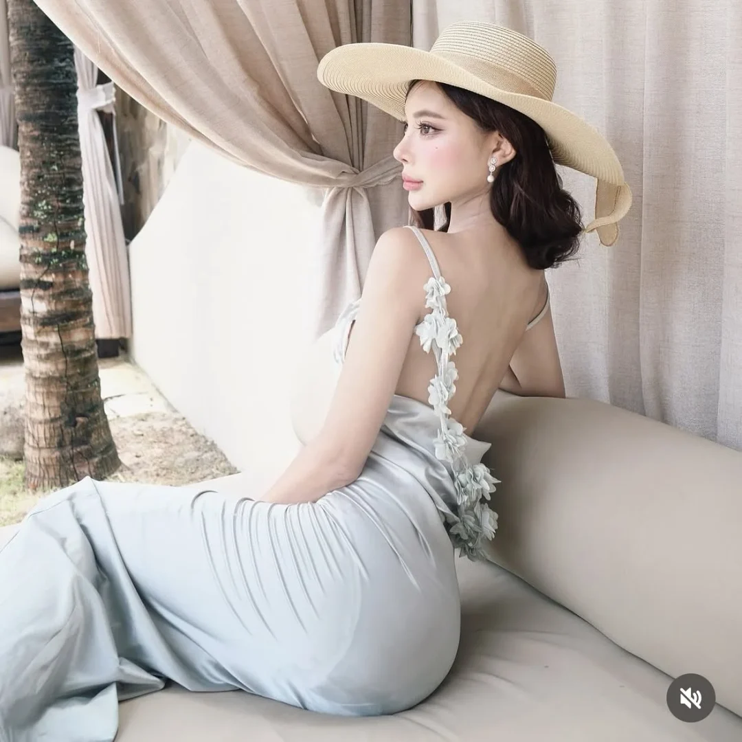 Ảnh 1 của Váy lụa đi biển
