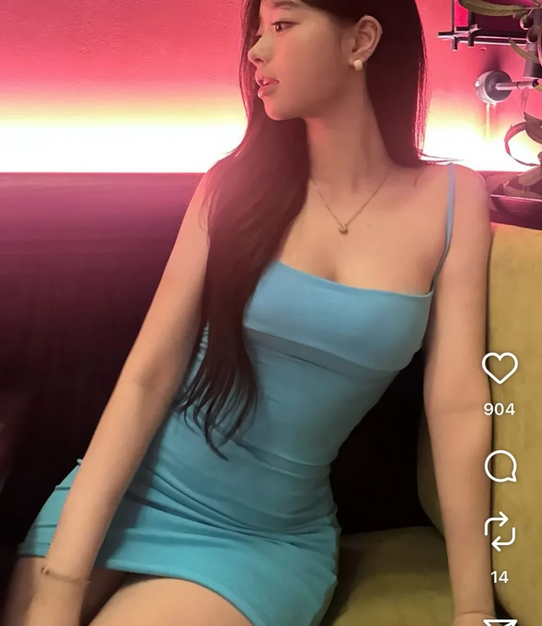 Ảnh 2 của Váy thun gân fit body trắng