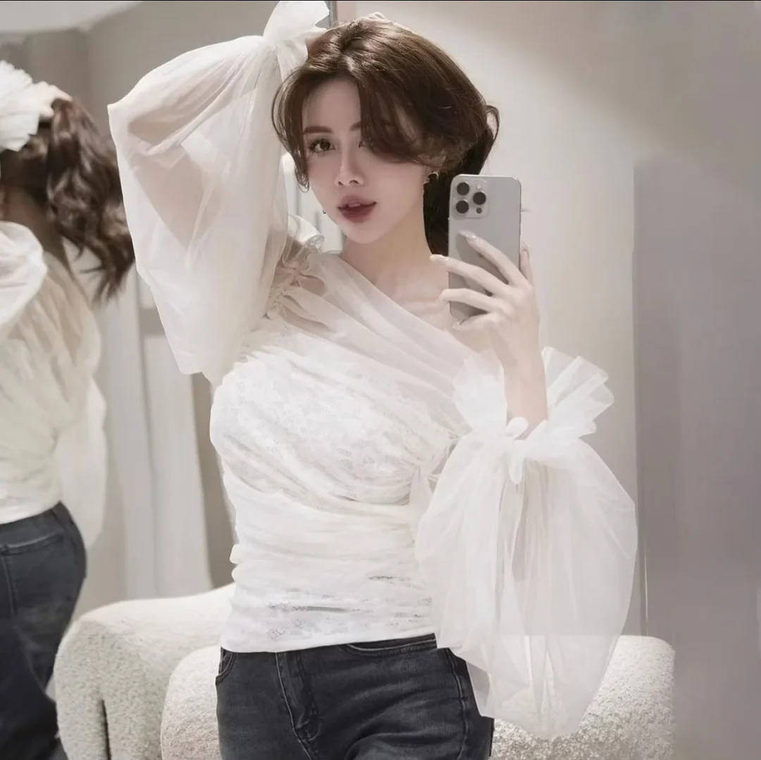 Photo 5 of Set áo và chân váy/jeans