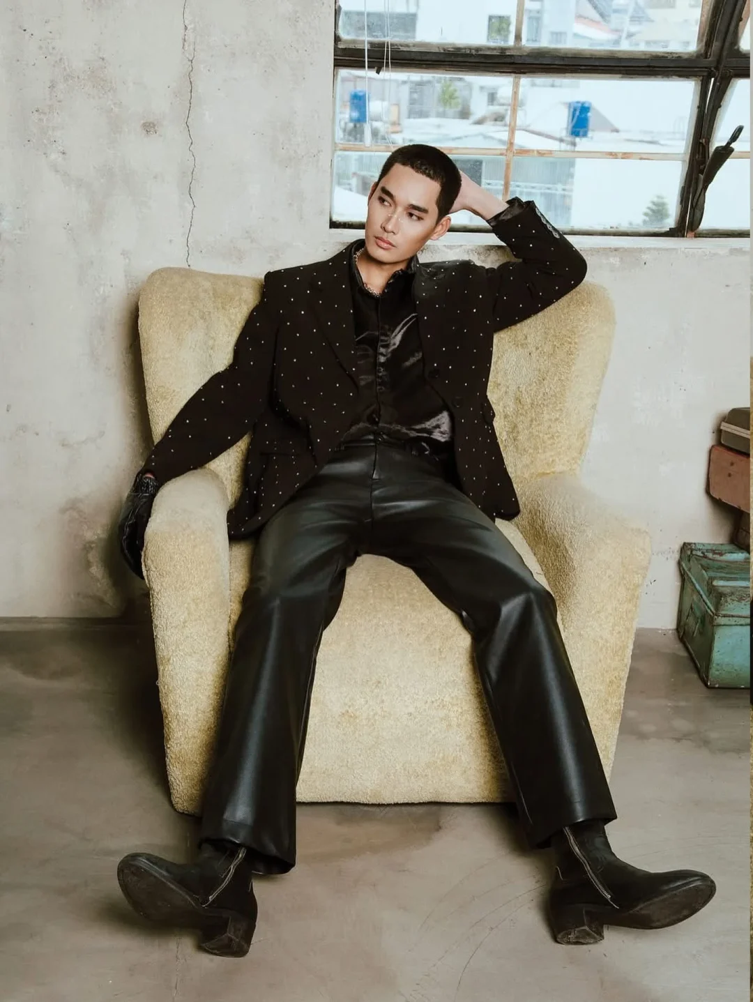 Ảnh 2 của Set blazer đính bling nam