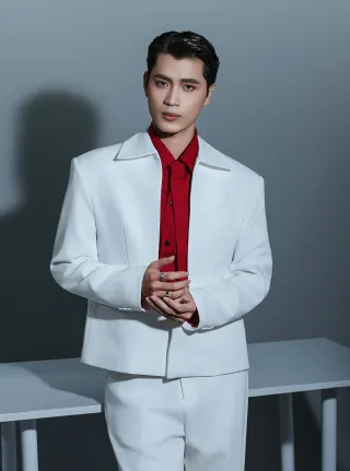 Photo 1 of Set blazer trắng đen nam