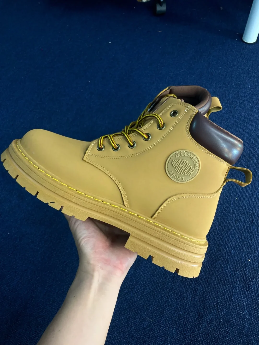 Ảnh 3 của Boots da nâu nam cao 5cm
