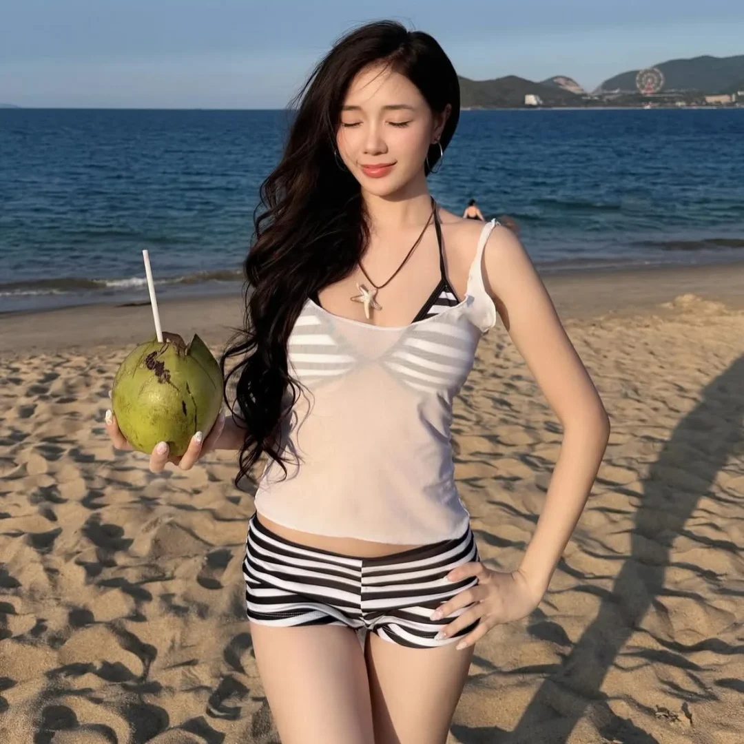Ảnh 4 của Bikini đi biển