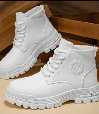 Photo 4 of Boots trắng năng động nam
