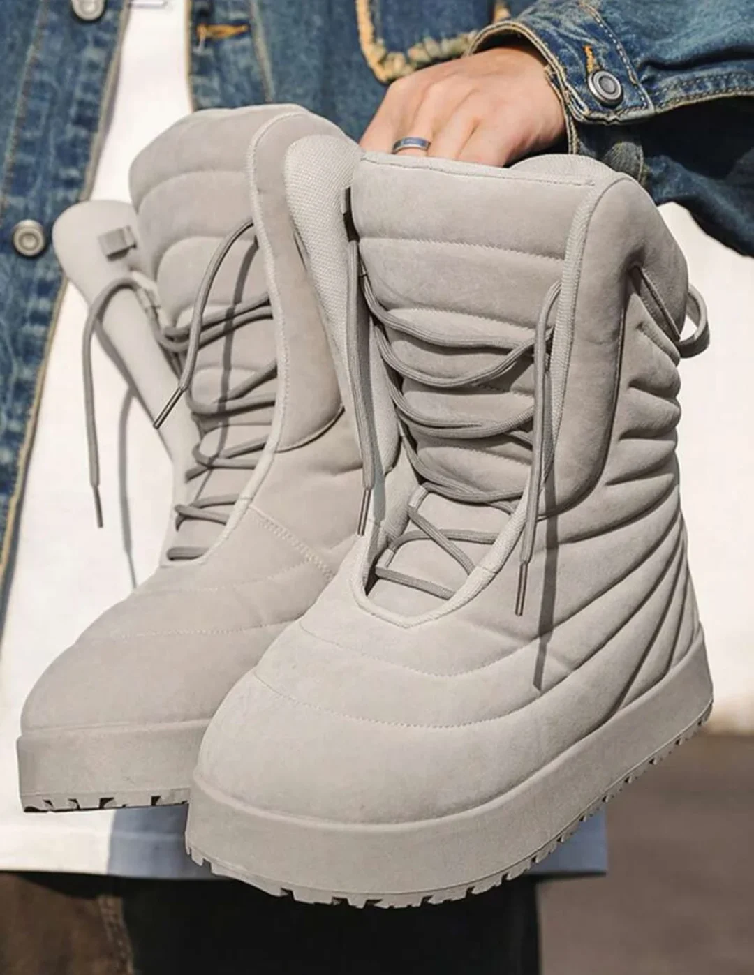 Photo 2 of Boots thể thao siêu chất