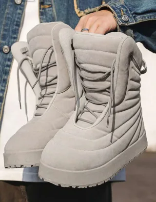 Photo 2 of Boots thể thao siêu chất