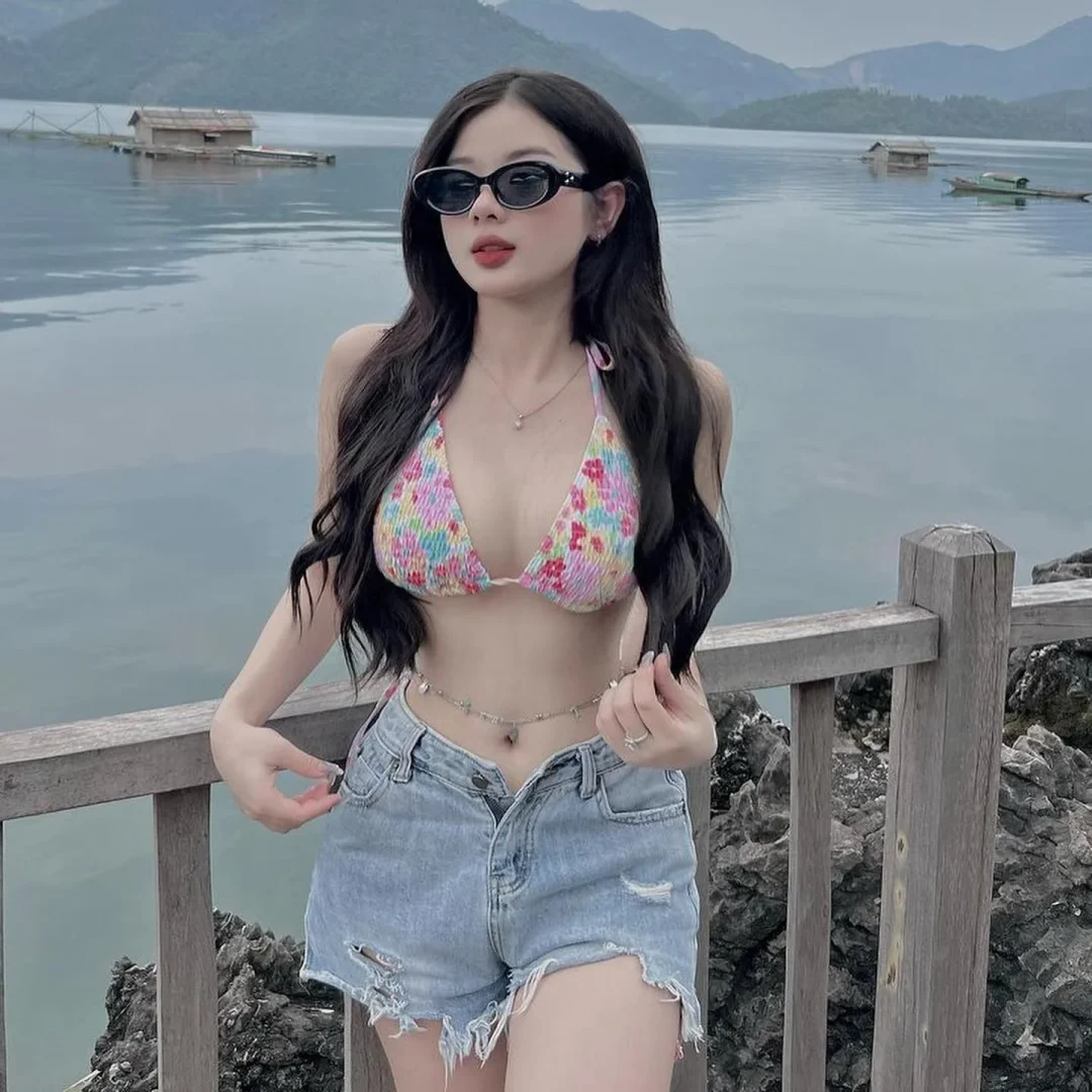 Photo 3 of Đồ nữ màu xinh mùa hè
