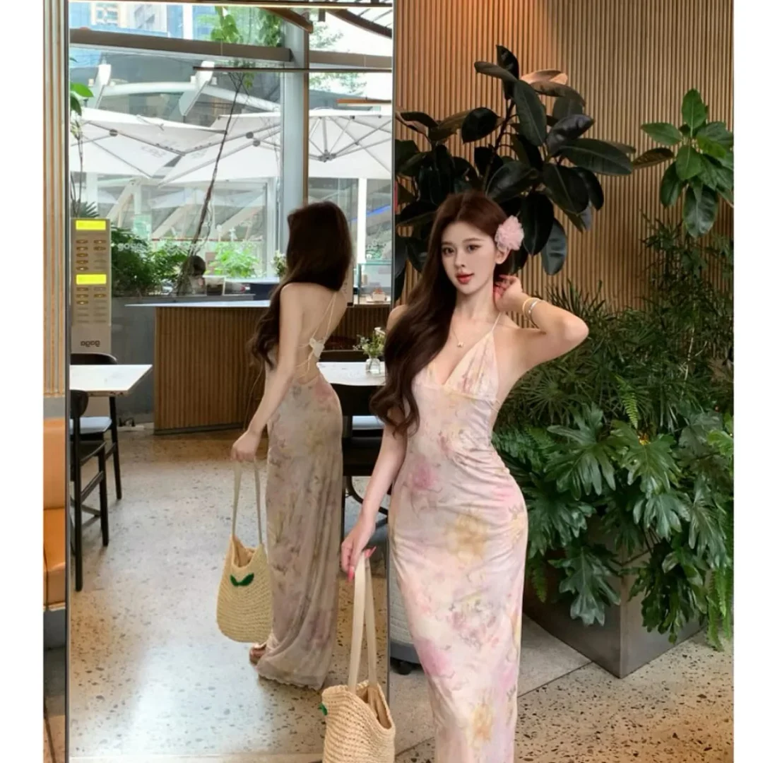 Photo 4 of Váy hở lưng sexy màu hồng