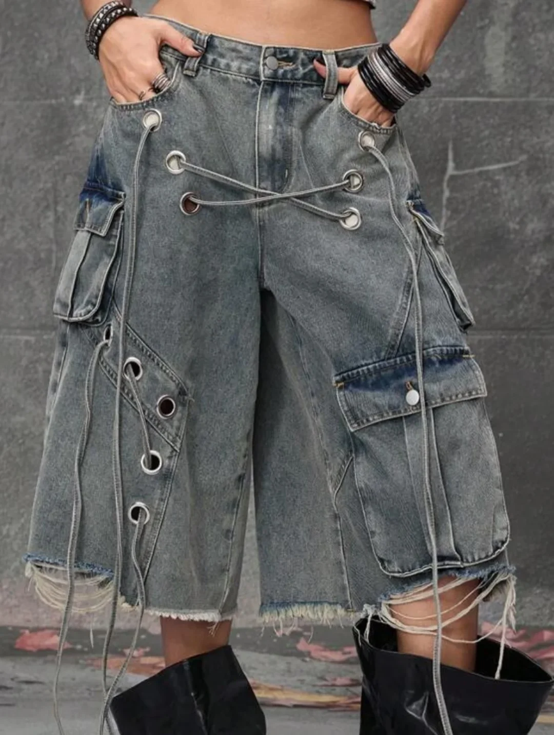Ảnh 1 của Shorts jeans ống rộng unisex