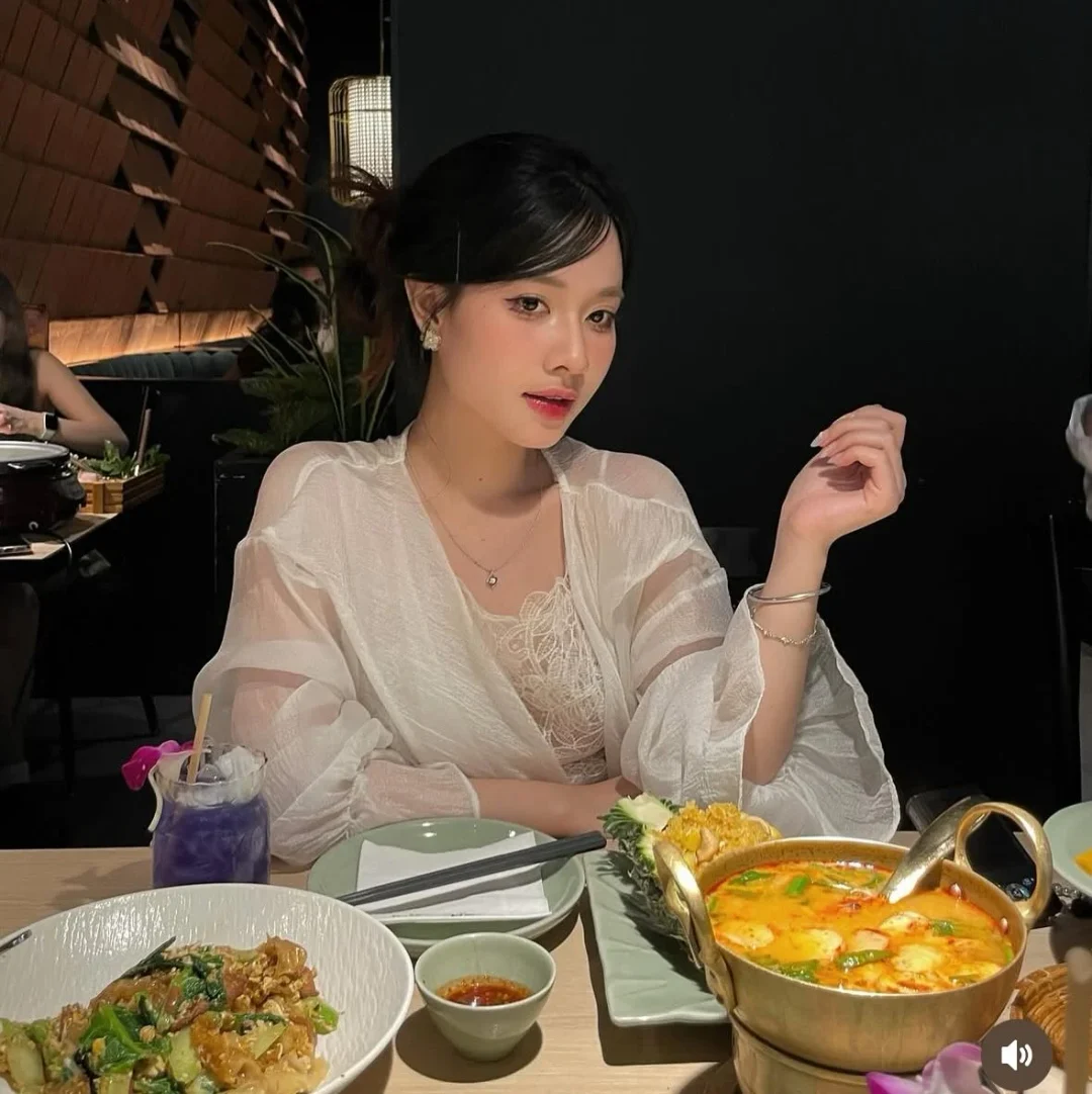 Photo 4 of Set áo tay bồng nữ