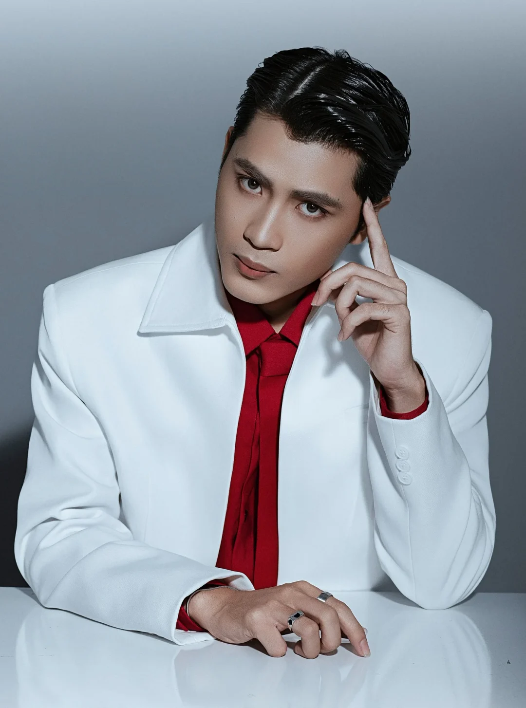 Photo 4 of Set blazer trắng đen nam