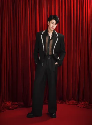 Photo 3 of Set vest đen áo lưới nam