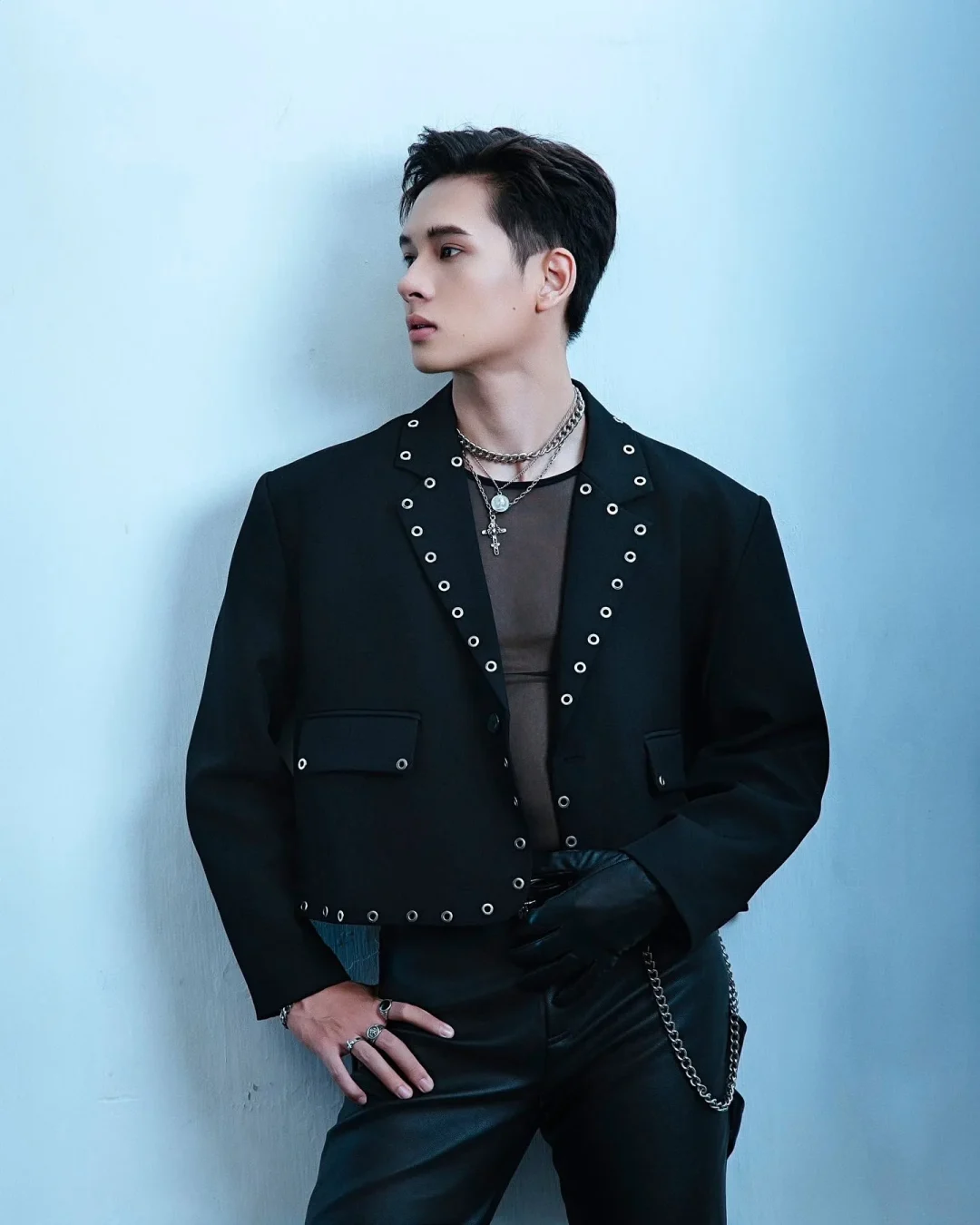 Ảnh 1 của Set blazer nam kèm quần da