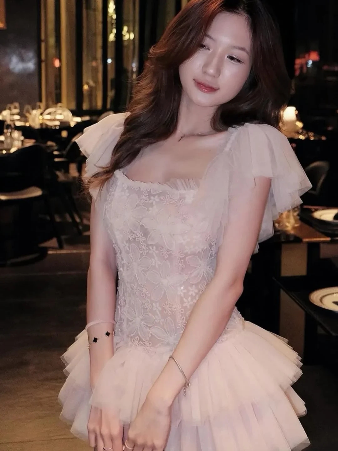 Ảnh 2 của Váy công chúa form xoè