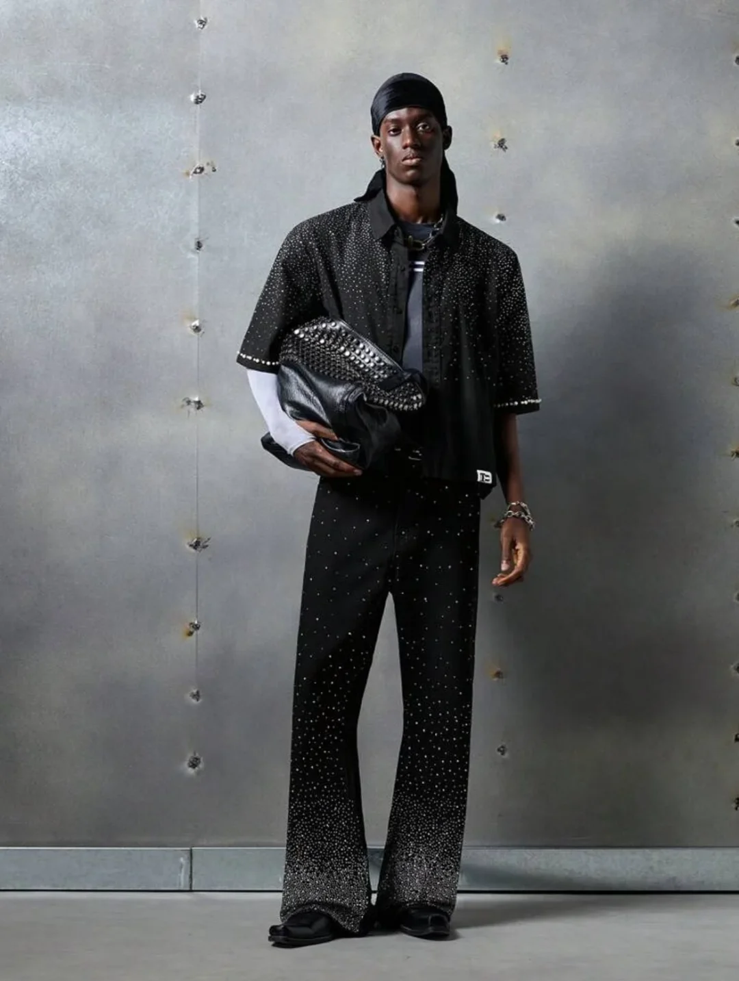 Ảnh 4 của Quần jeans đen đính đá nam