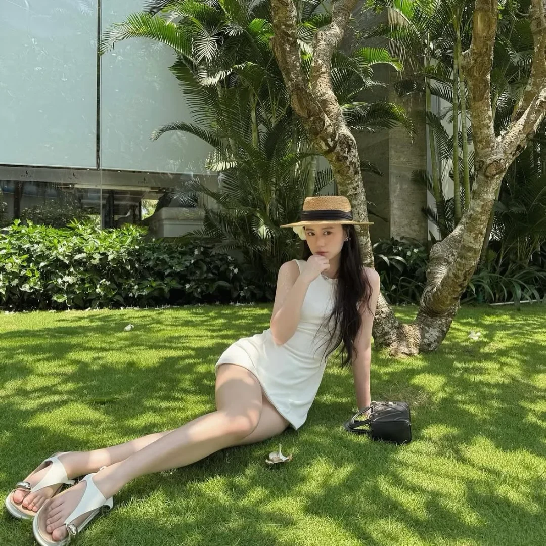 Photo 5 of Váy body basic hở lưng