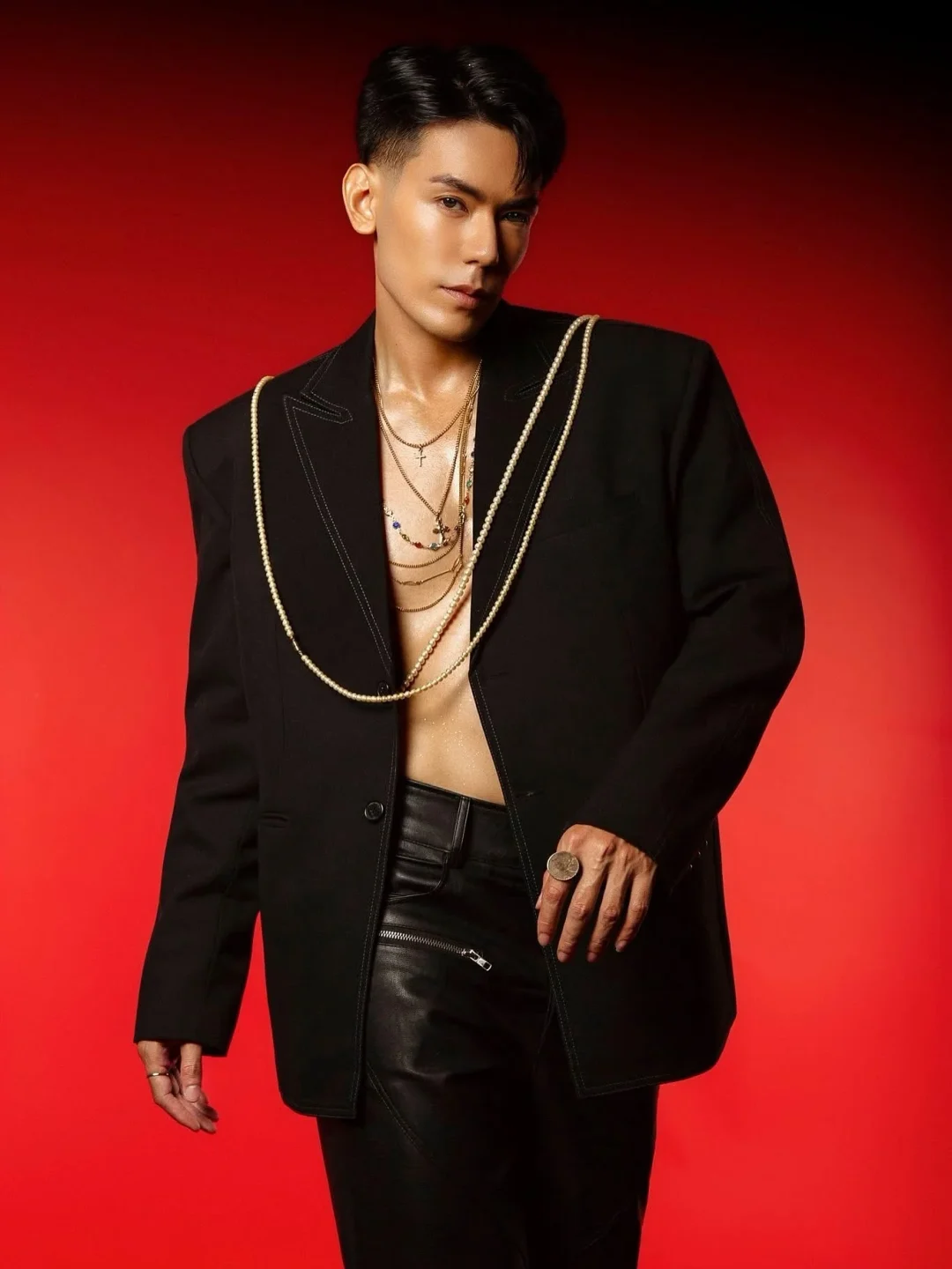 Ảnh 1 của Set blazer đen quần da nam