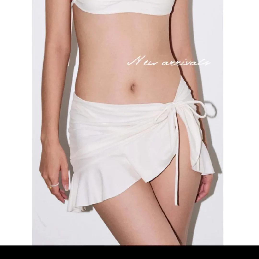 Ảnh 7 của Bikini 3 món kín đáo