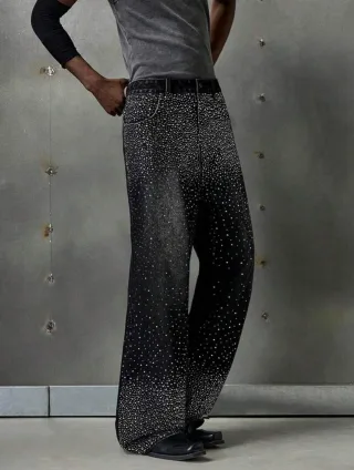 Ảnh 3 của Quần jeans đính đá full mặt trước