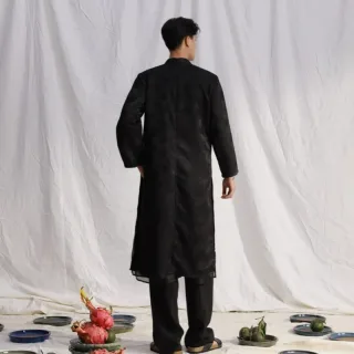 Ảnh 2 của Áo dài nam đen thêu chìm