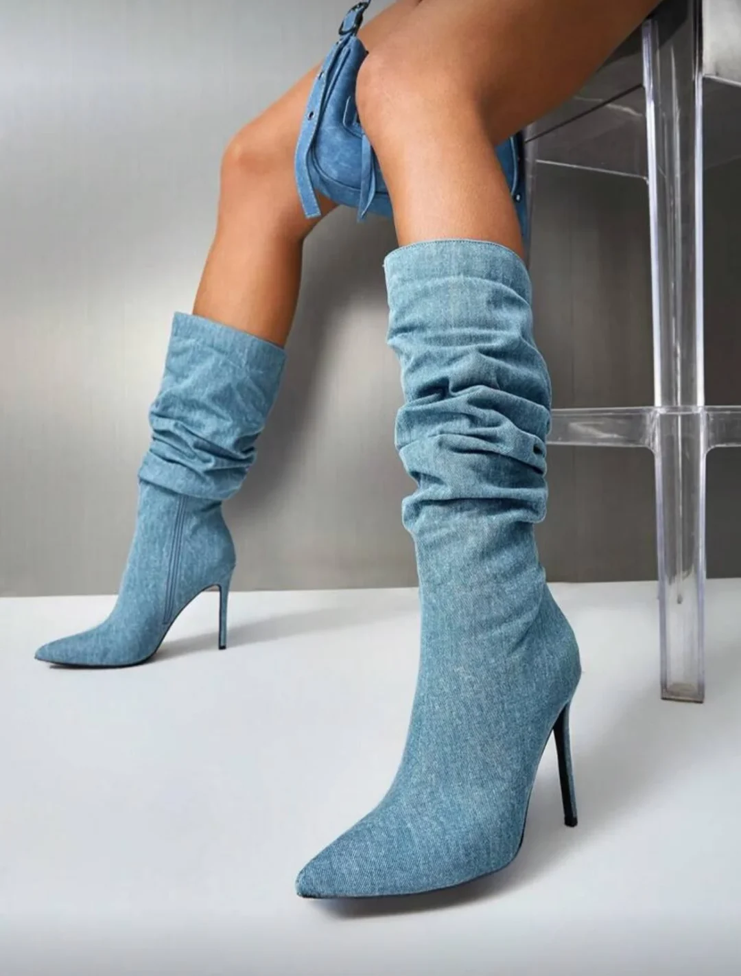 Ảnh 3 của Boots denim cao cổ nữ