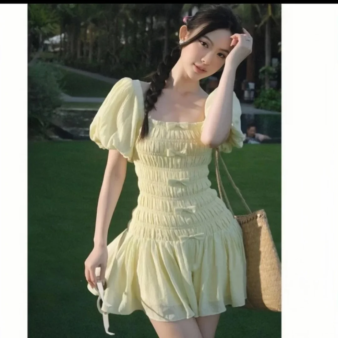 Ảnh 2 của Váy nữ tay phồng cổ vuông