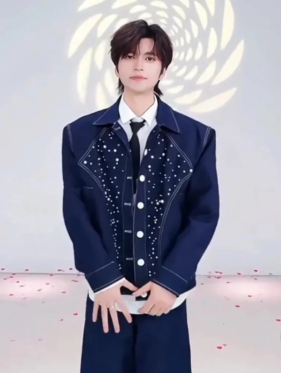 Photo 4 of Set denim xanh đính ngọc trai nam