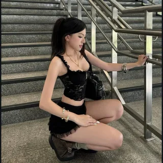 Photo 4 of Full set siu slay twenti