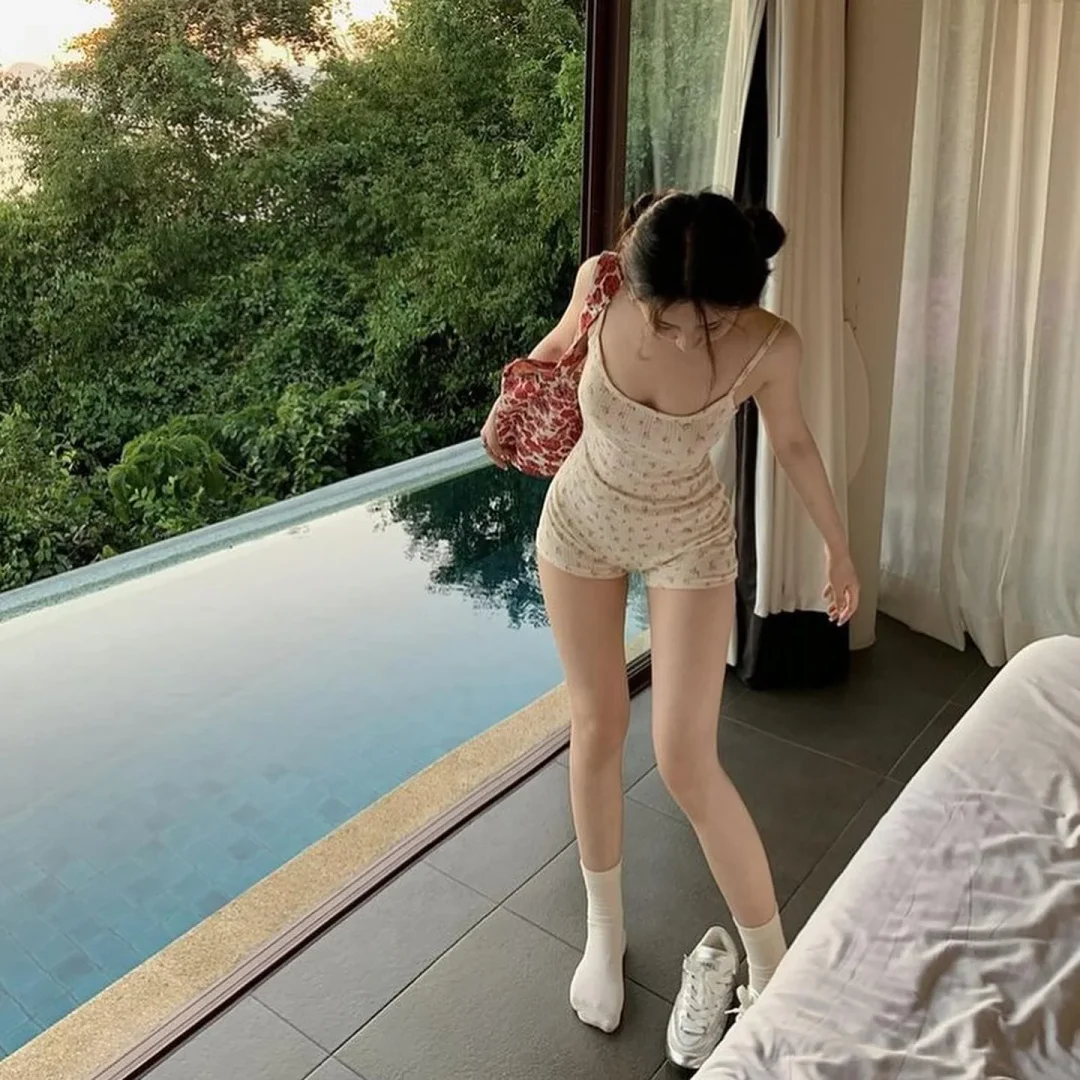 Ảnh 3 của Jumpsuit ôm body nữ