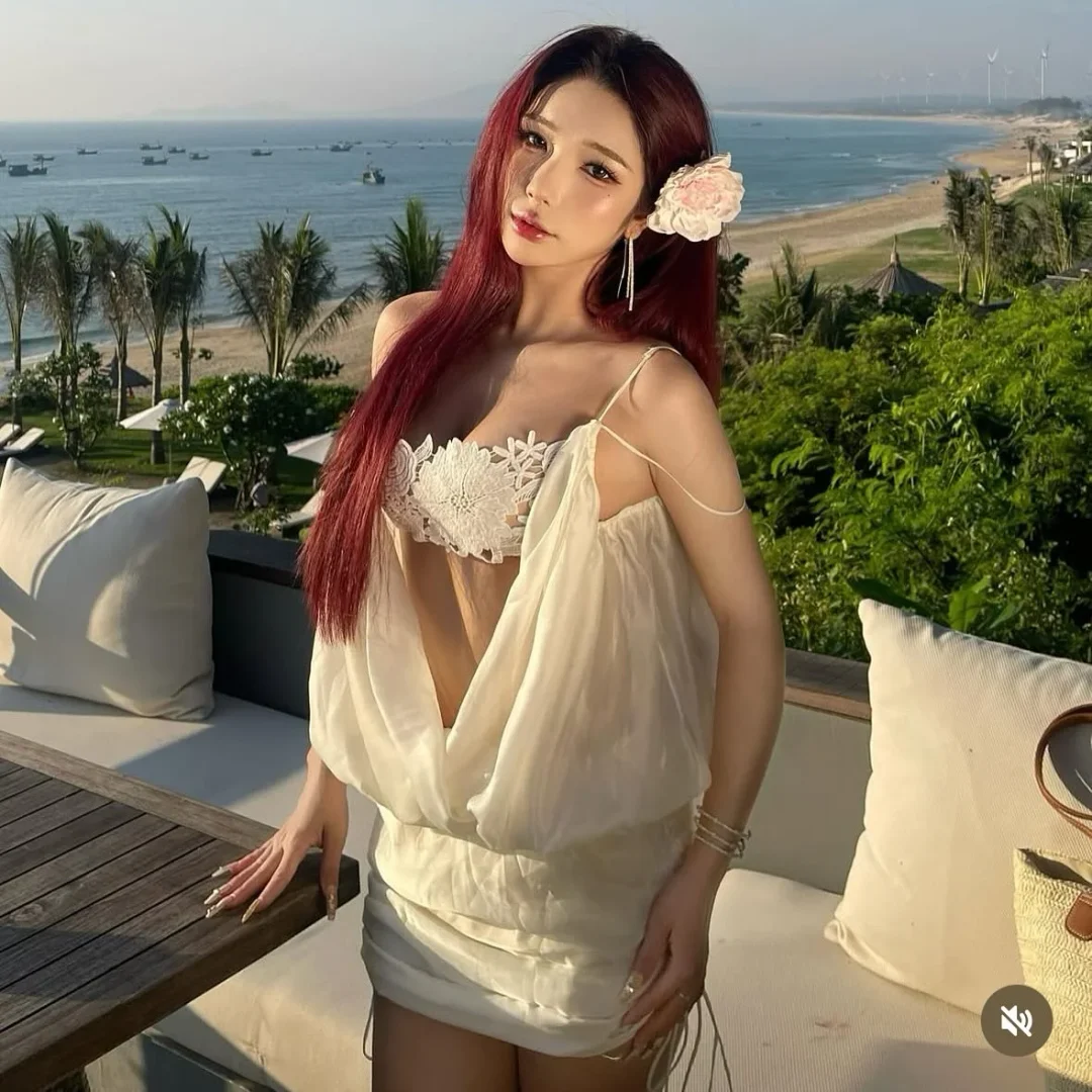 Ảnh 4 của Váy sexy sang chảnh