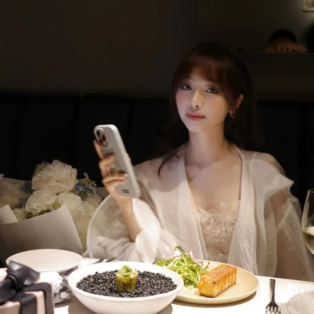 Ảnh 2 của Set vải tơ bồng nữ