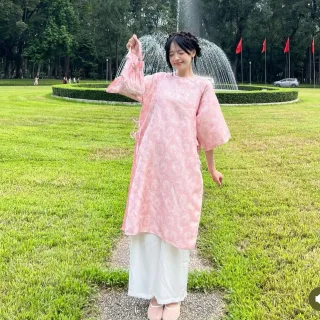 Ảnh 2 của Áo dài gấm Lollie Studio