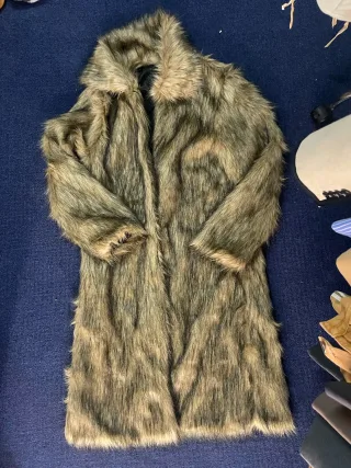 Ảnh 1 của Áo khoác lông dài unisex