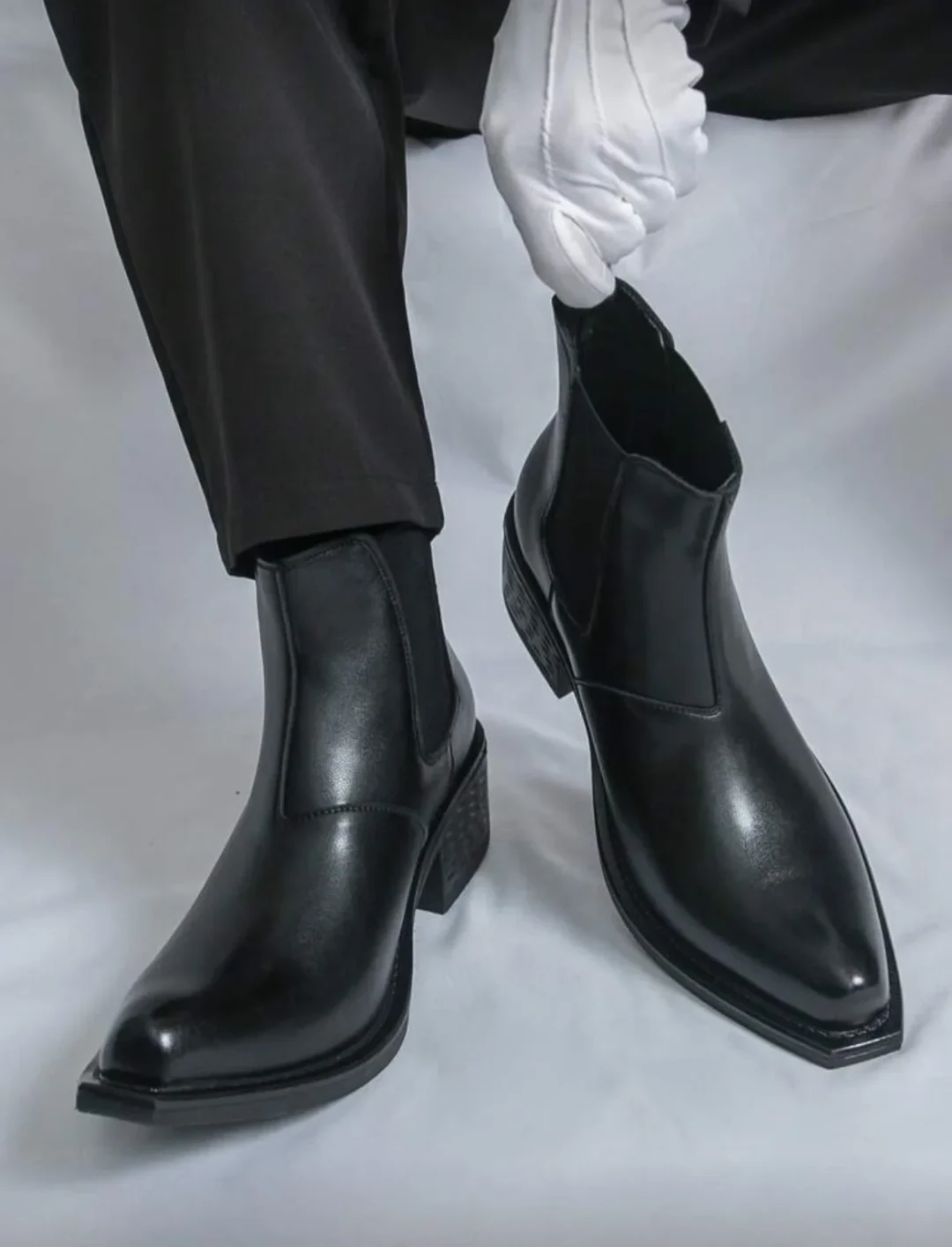 Photo 2 of Boots nam mũi nhọn gót 5cm