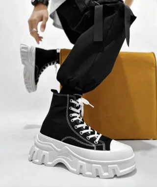 Photo 3 of Boots trắng đen nam