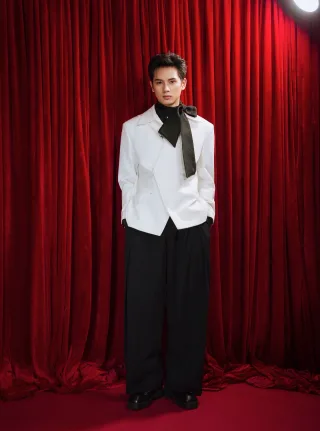 Photo 2 of Set vest đen trắng nam