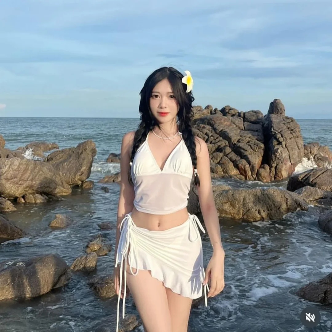 Ảnh 1 của Bikini 3 món kín đáo