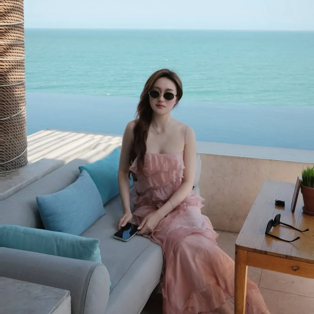 Ảnh 2 của Váy đi biển dáng dài xẻ tà