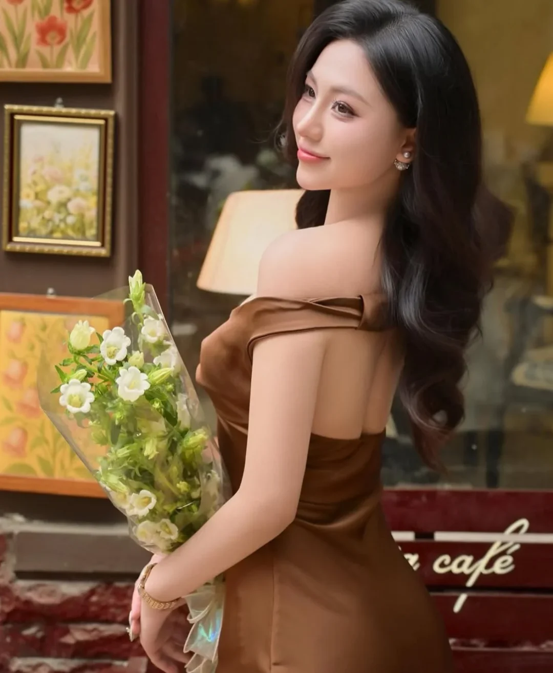 Ảnh 5 của Váy lụa hở lưng trễ vai