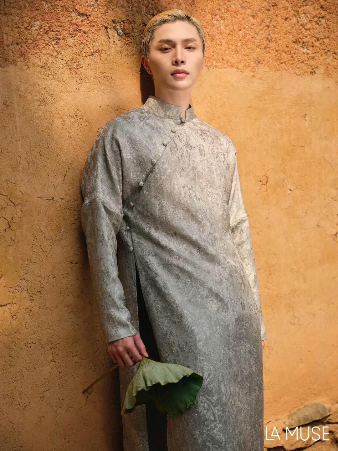Ảnh 1 của Áo dài nam La Muse sang trọng
