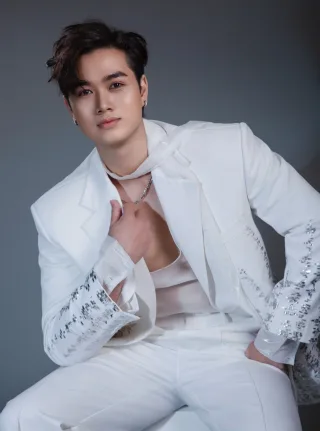 Ảnh 4 của Set vest trắng đính kết