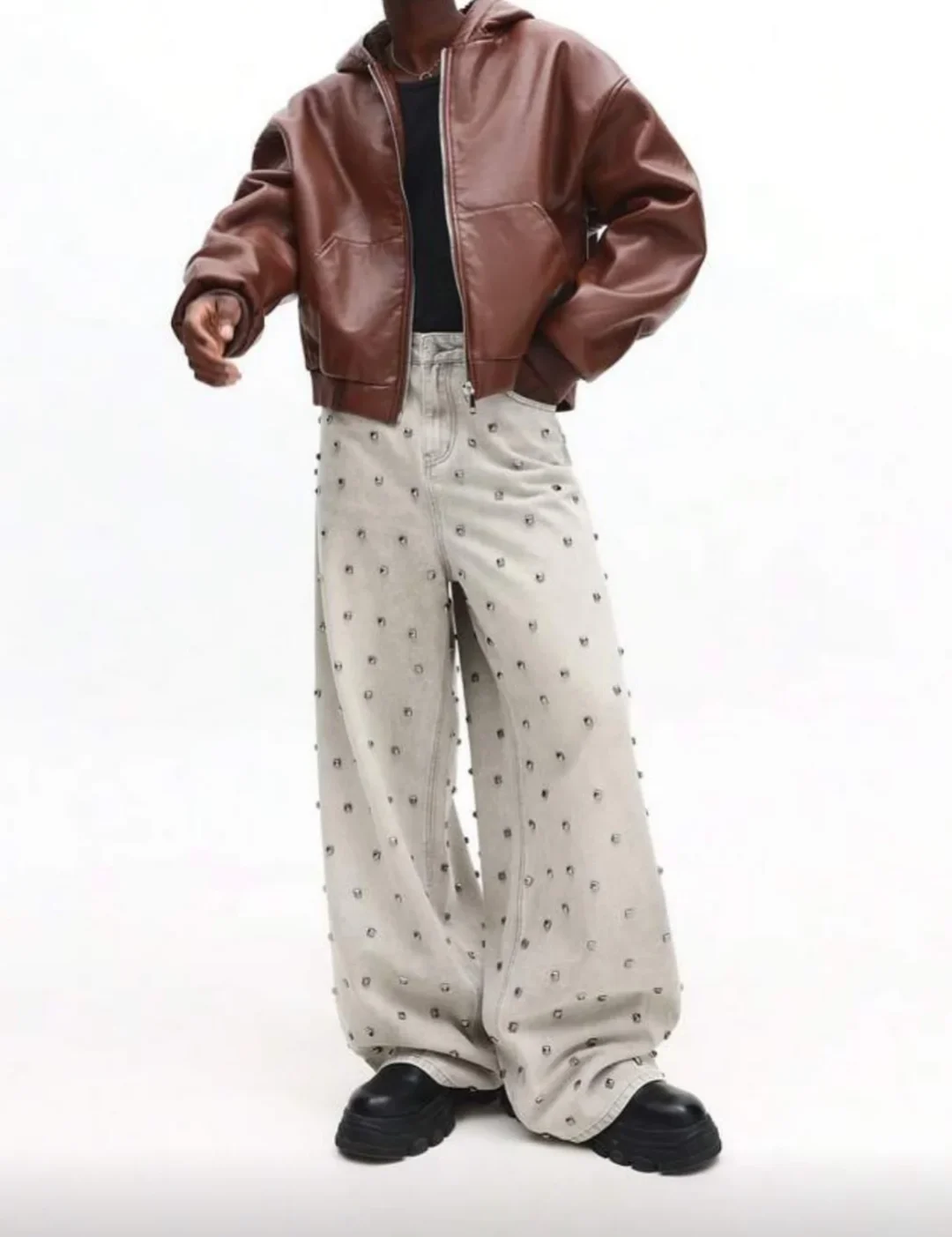 Photo 6 of Quần jeans đính kim loại nam
