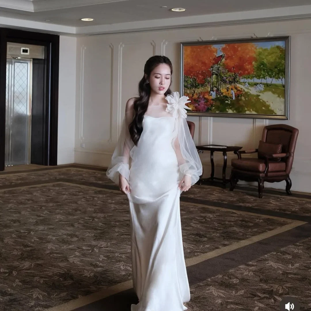 Photo 1 of Set váy lụa choàng hoa nữ