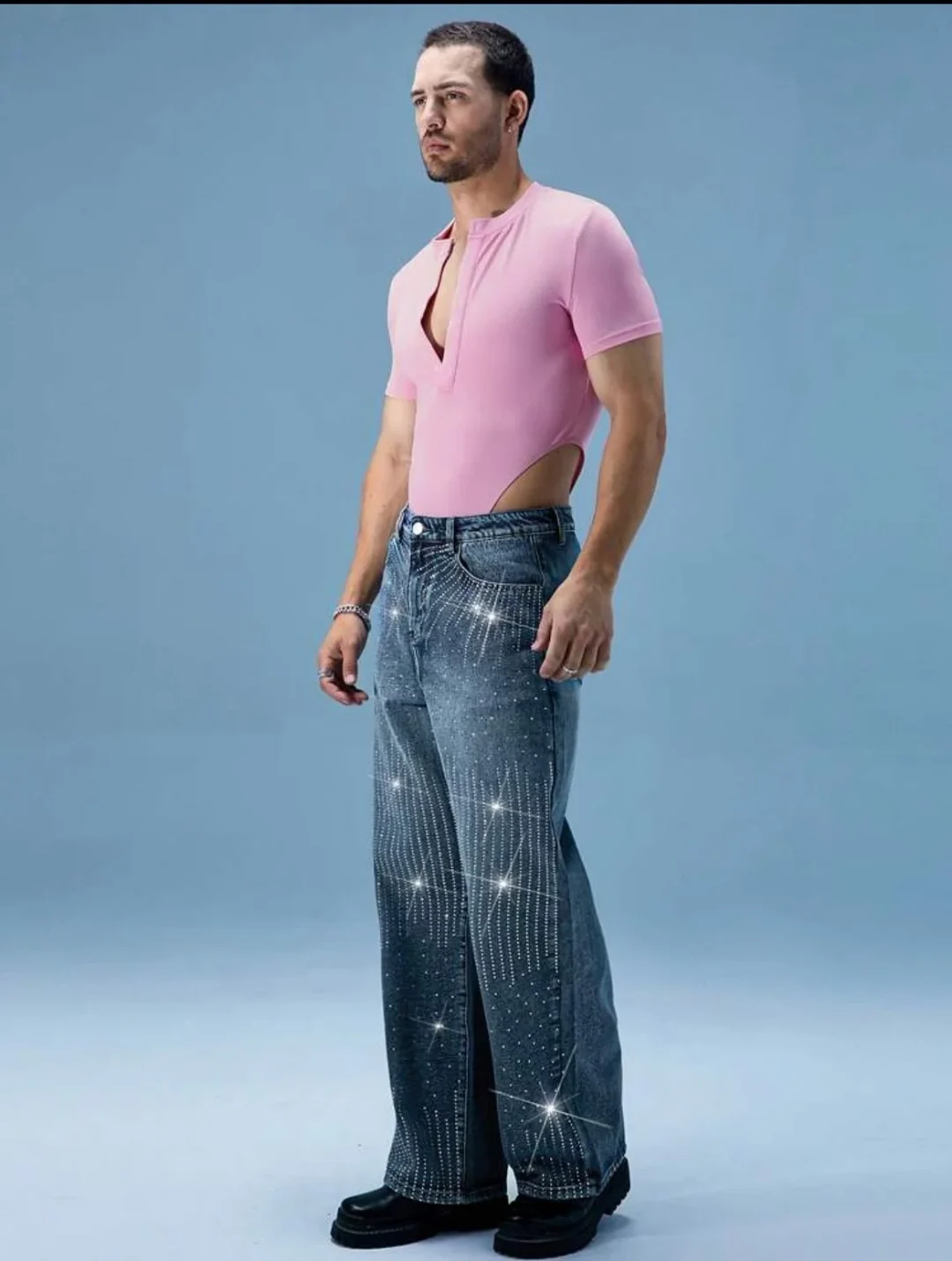 Ảnh 3 của Quần jeans đính đá ống suông nam