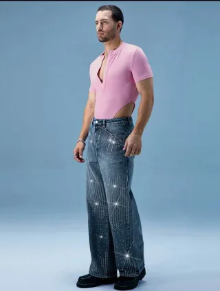 Ảnh 3 của Quần jeans đính đá ống suông nam