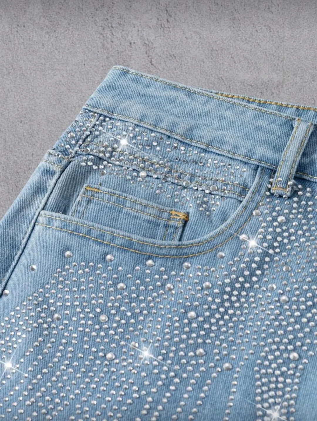 Ảnh 2 của Quần jeans xanh đính đá nam